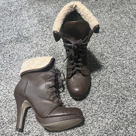 Madden Girl Brown Booties size 7 - Picture 3 of 7